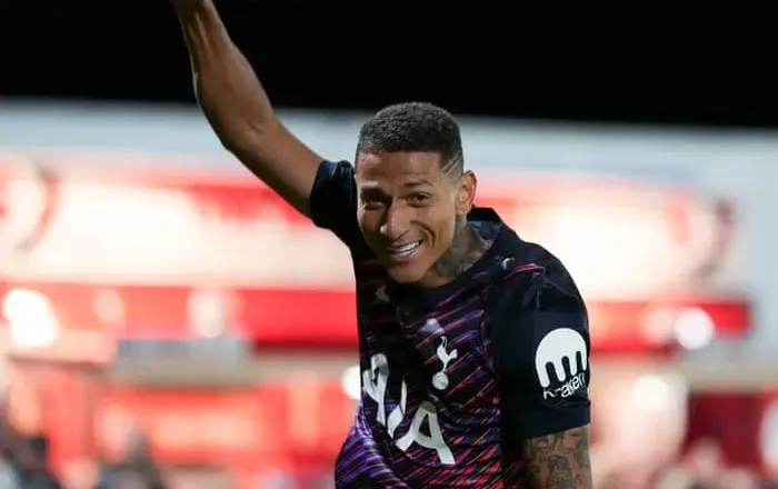 Richarlison finds the net on an unexpected under-21 appearance