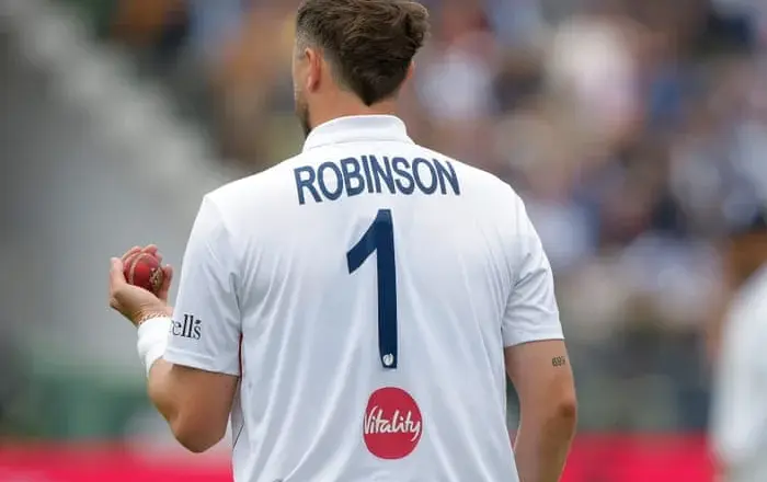 England expands cricket contracts and separates coaching structures