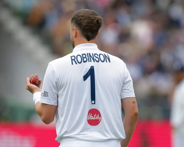 England expands cricket contracts and separates coaching structures